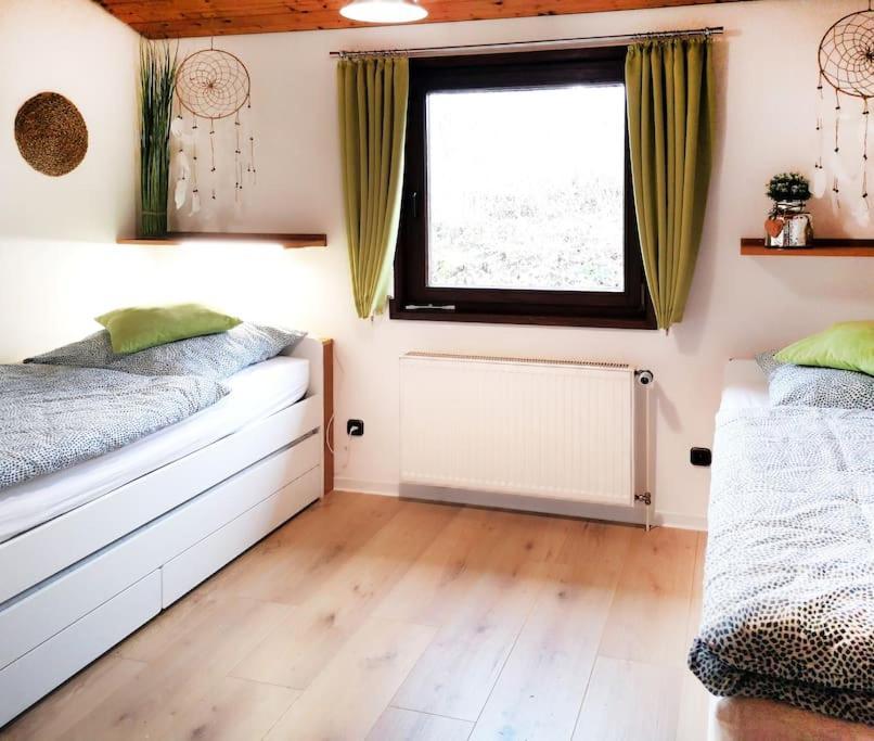 Ferienhaus Lena Im Sauerland Direkt Am Hennesee 梅舍德 外观 照片