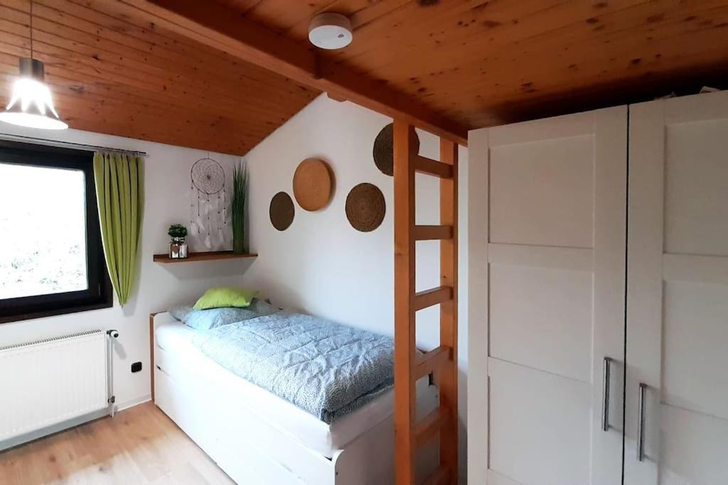 Ferienhaus Lena Im Sauerland Direkt Am Hennesee 梅舍德 外观 照片