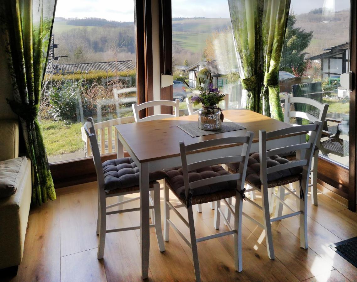 Ferienhaus Lena Im Sauerland Direkt Am Hennesee 梅舍德 外观 照片